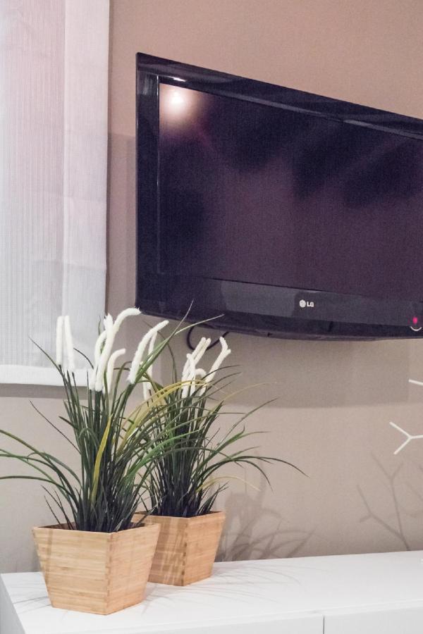 Garden View Apartment *